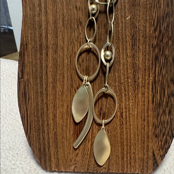 Chico’s Noelle Gold Tone Statement Necklace . (BR444) - Picture 4 of 10